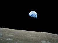 http://planetary.s3.amazonaws.com/assets/images/3-earth/deep-space/earthrise_apollo8_as8-14-2383HR_full.jpg